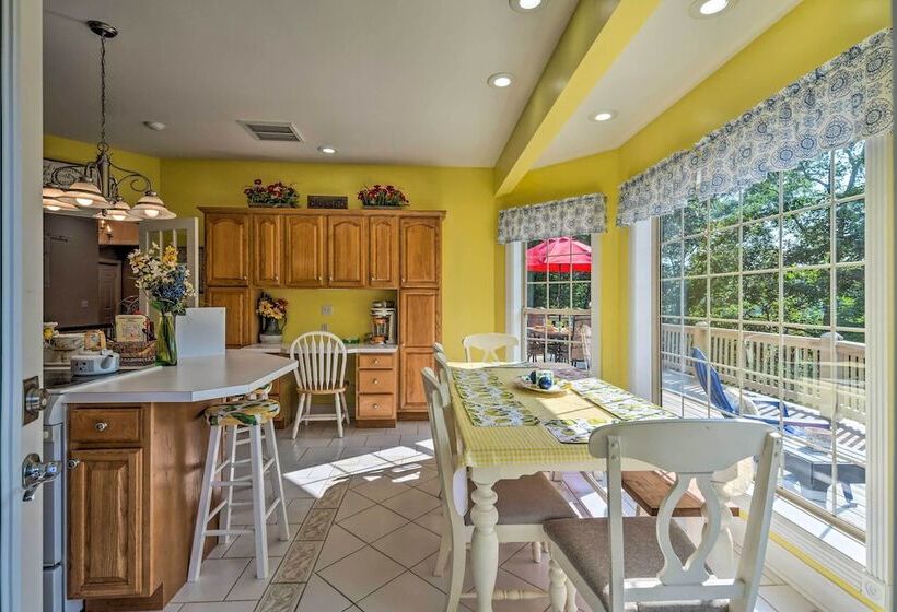 Luxe Lake Cumberland Retreat W/ Decks On 1 Acre!