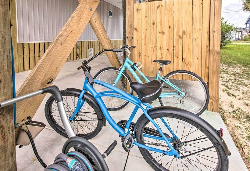 Luxe Stilted Home W/ Kayaks: Walk To Beach