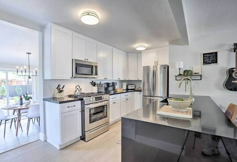 Midtown Reno Oasis W/ Private Hot Tub & Fire Pit