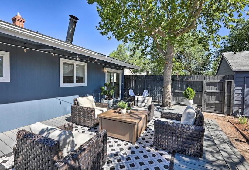 Midtown Reno Oasis W/ Private Hot Tub & Fire Pit