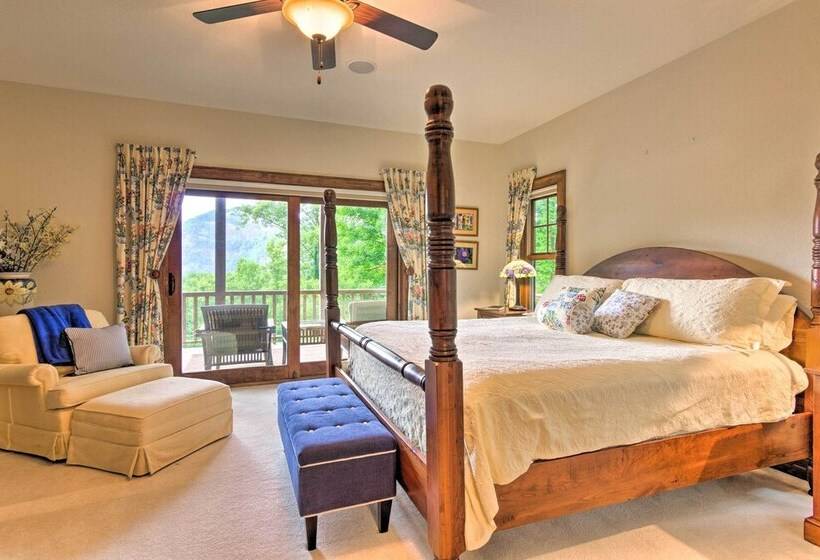 Grand Retreat In Bear Lake Reserve W/ Scenic Decks