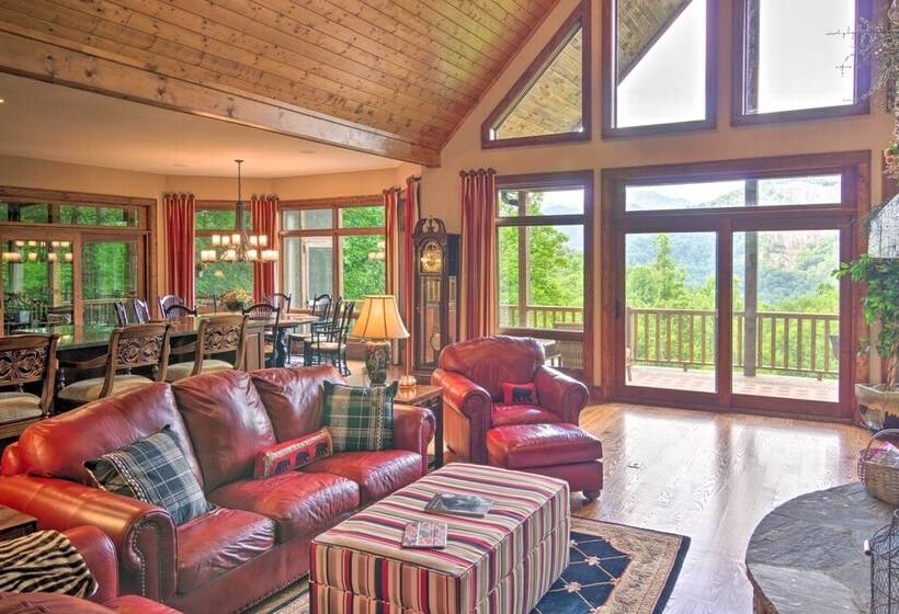 Grand Retreat In Bear Lake Reserve W/ Scenic Decks