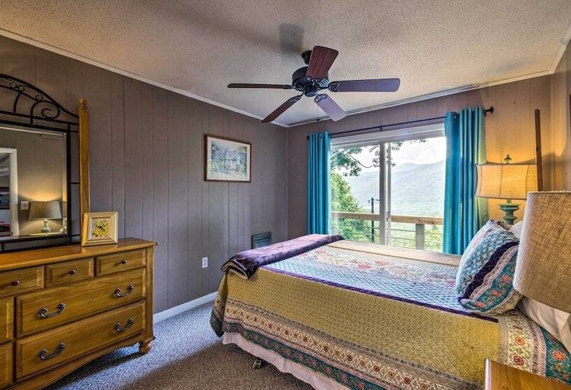 Maggie Valley Gem W/ Blue Ridge Mtn View + Hot Tub
