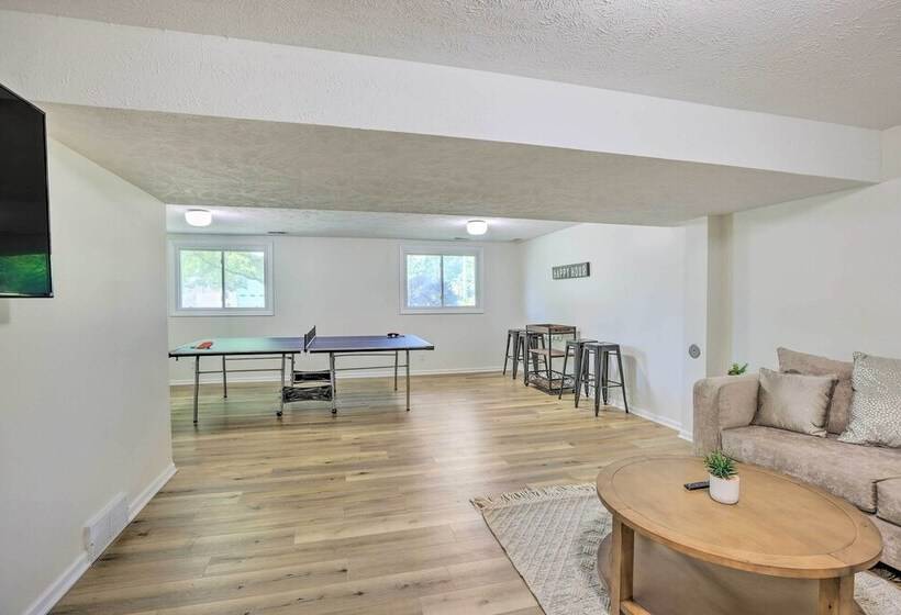 Modern Boho Gem: Yard + 10 Mi To Baxter Arena