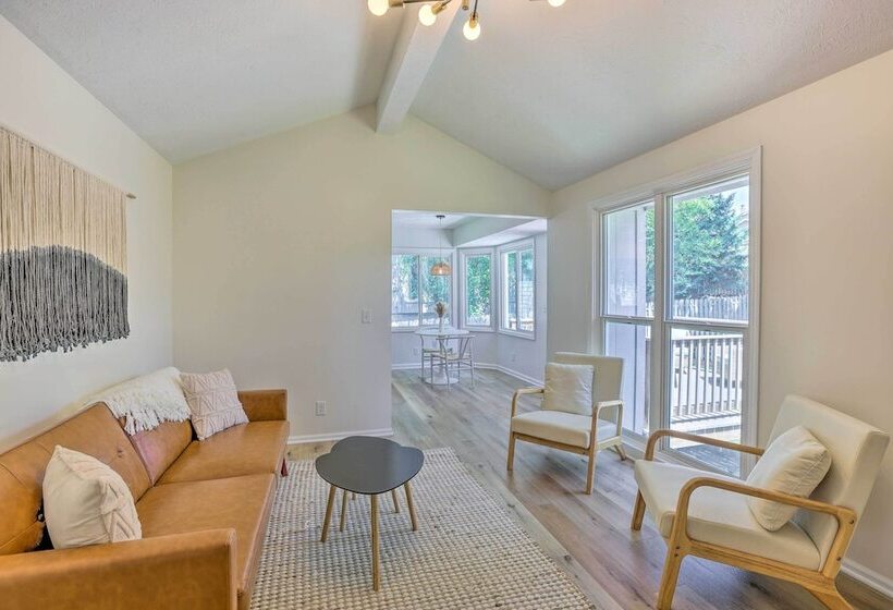 Modern Boho Gem: Yard + 10 Mi To Baxter Arena