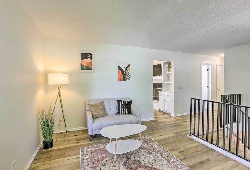 Modern Boho Gem: Yard + 10 Mi To Baxter Arena