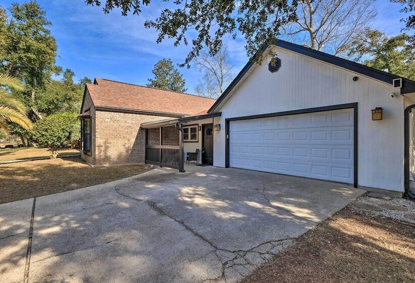 Modern Coastal Bungalow W/ Yard ~ Walk To Beach!