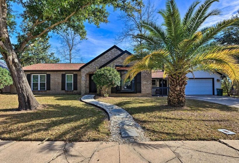 Modern Coastal Bungalow W/ Yard ~ Walk To Beach!