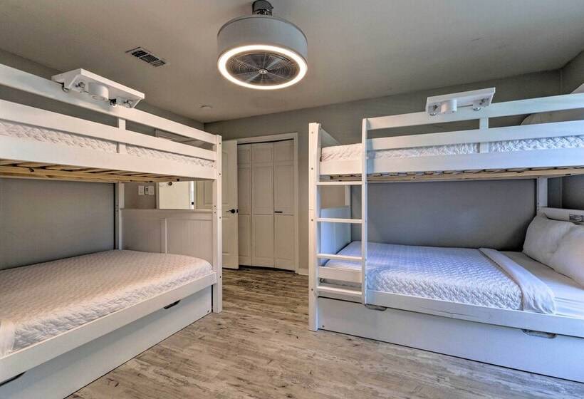 Modern Coastal Bungalow W/ Yard ~ Walk To Beach!