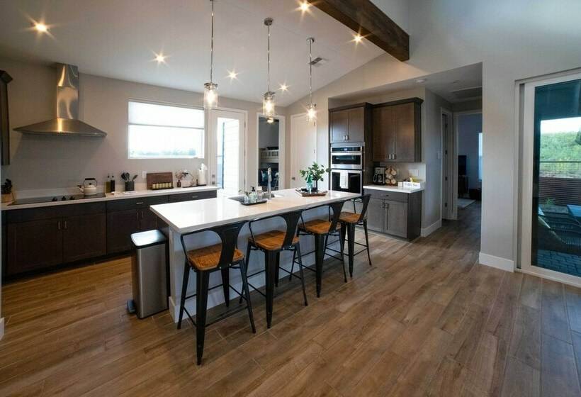 Modern Flagstaff Escape W/ Grill, 3 Mi To Downtown