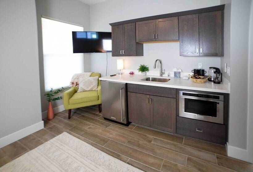 Modern Flagstaff Escape W/ Grill, 3 Mi To Downtown