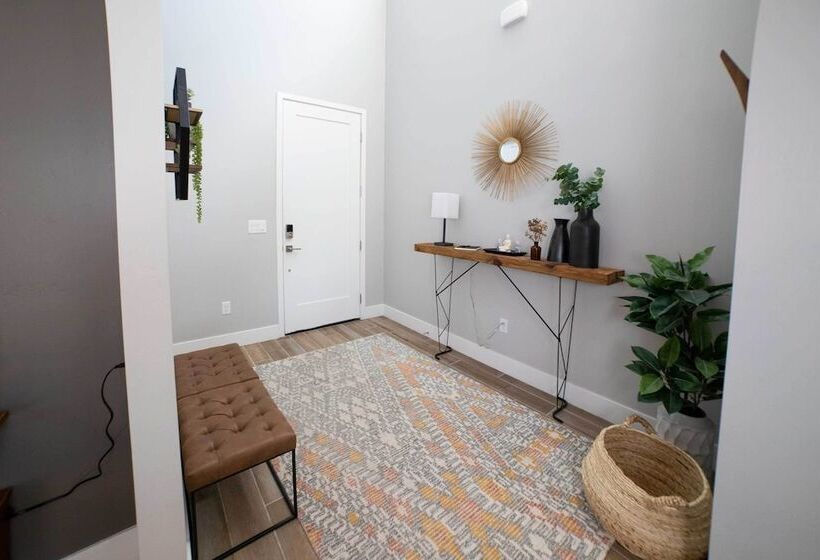 Modern Flagstaff Escape W/ Grill, 3 Mi To Downtown