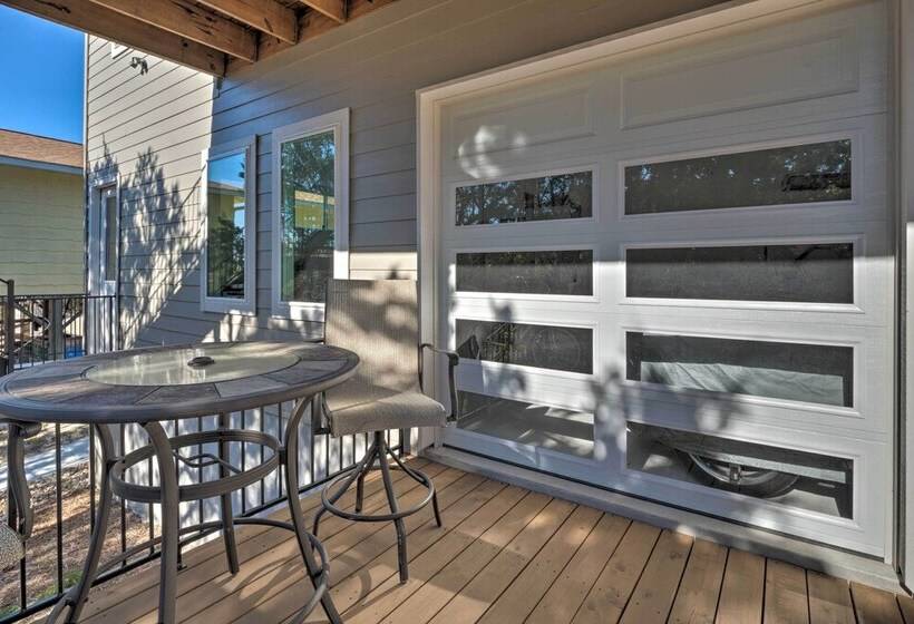 Modern Lake Travis Haven W/ Resort Amenities!