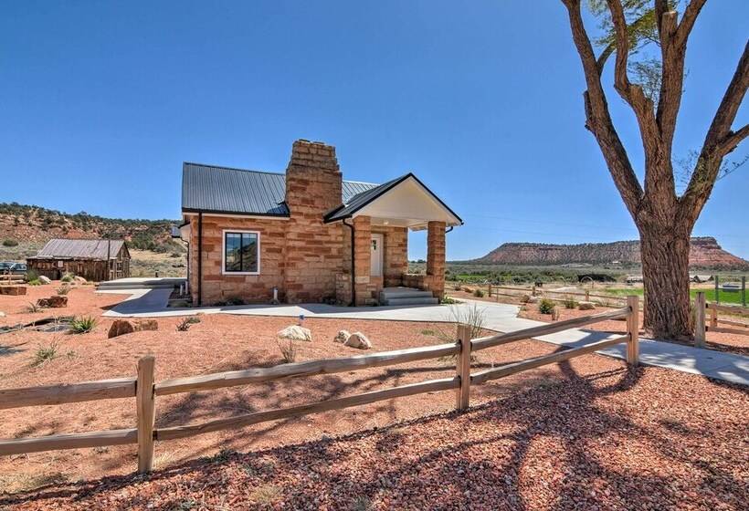 Modern Ranch House W/ Fire Pit & Valley Views