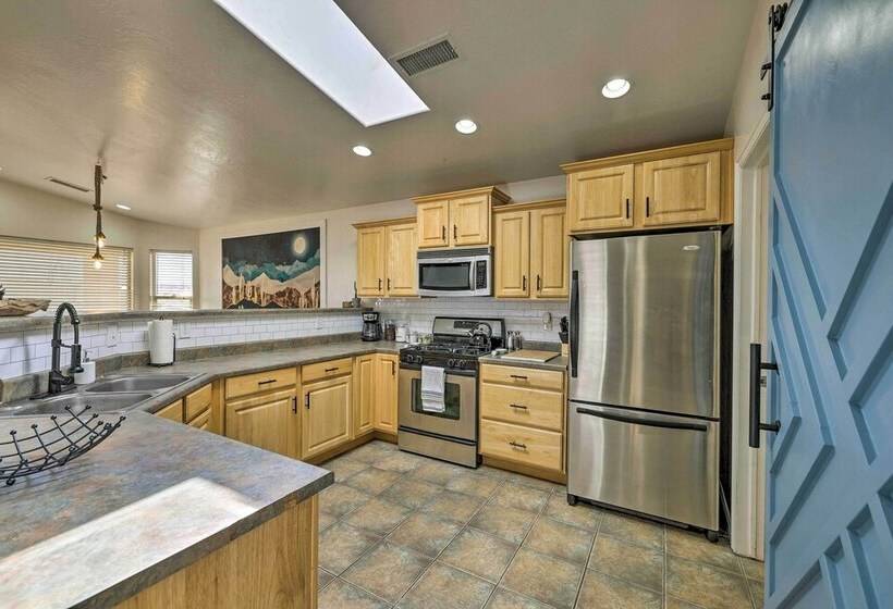 Modern Page Retreat W/ View, 9 Mi To Wahweap Beach