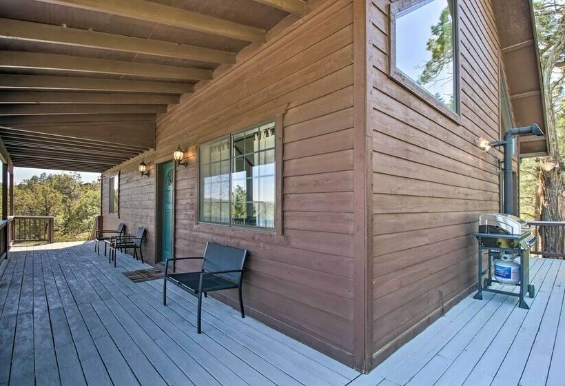 Modern Show Low Retreat W/ Deck & Mtn Views!