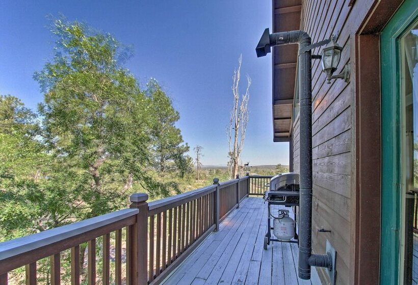 Modern Show Low Retreat W/ Deck & Mtn Views!