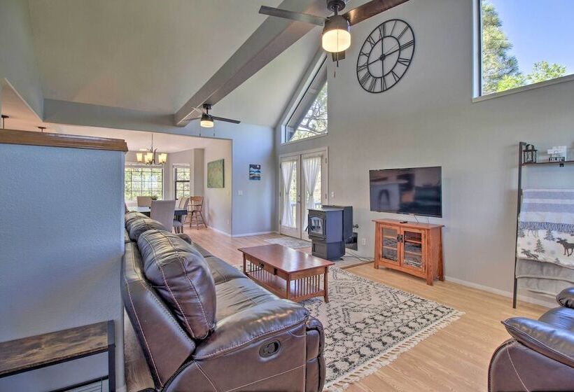 Modern Show Low Retreat W/ Deck & Mtn Views!