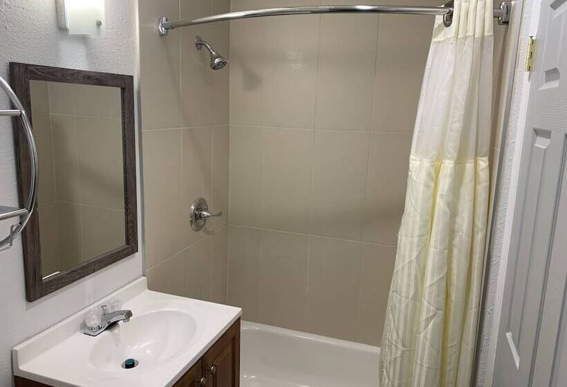 モーテル Banfield Studios