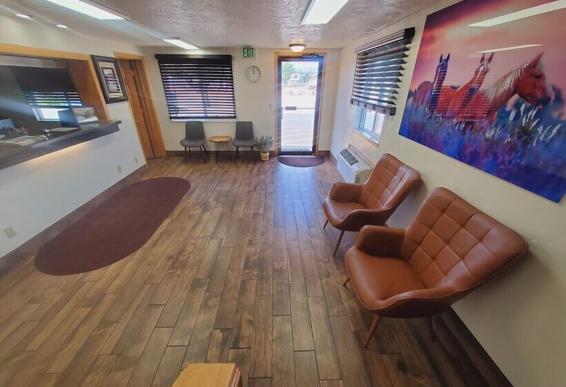 فندق على الطريق Wyo Inn