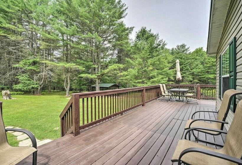 Mountain Escape: Home W/ Deck, Fire Pit, Yard