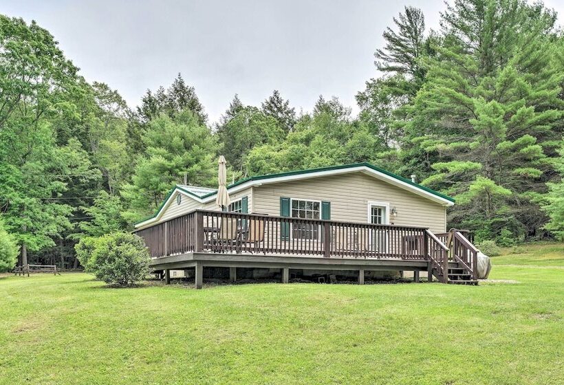 Mountain Escape: Home W/ Deck, Fire Pit, Yard