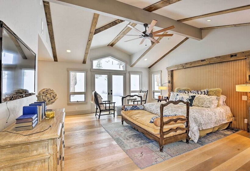 Vail Mountain Retreat W/ Hot Tub & Deck!