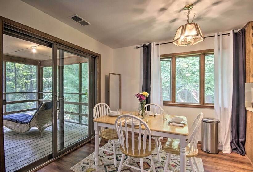 Mountain Town Adventures Home W/ Fire Pit!