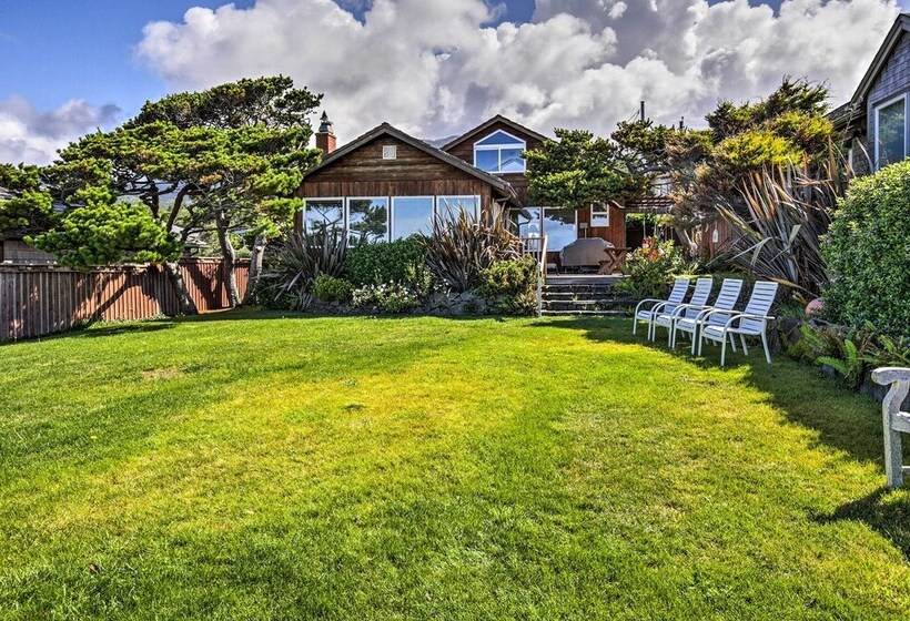 Oceanfront Escape W/ Pacific Views: Surf & Explore