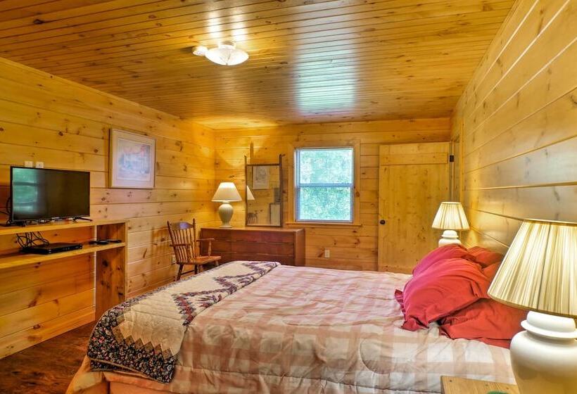 14 Mi To Little River Canyon: Scenic Alabama Cabin