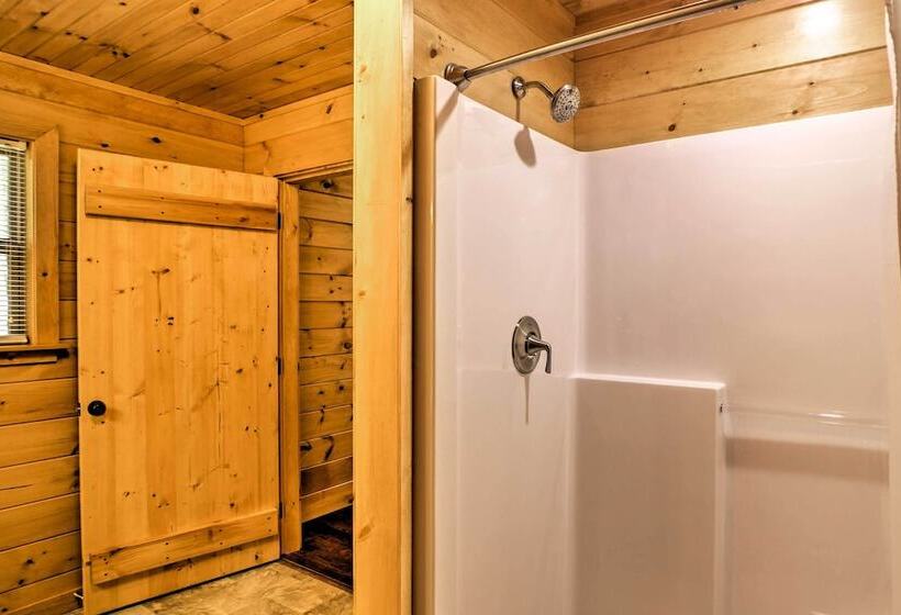 14 Mi To Little River Canyon: Scenic Alabama Cabin