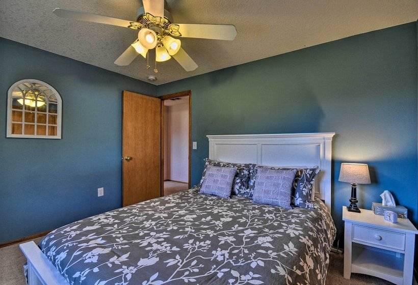 Peaceful, Pet Friendly Washougal Paradise!