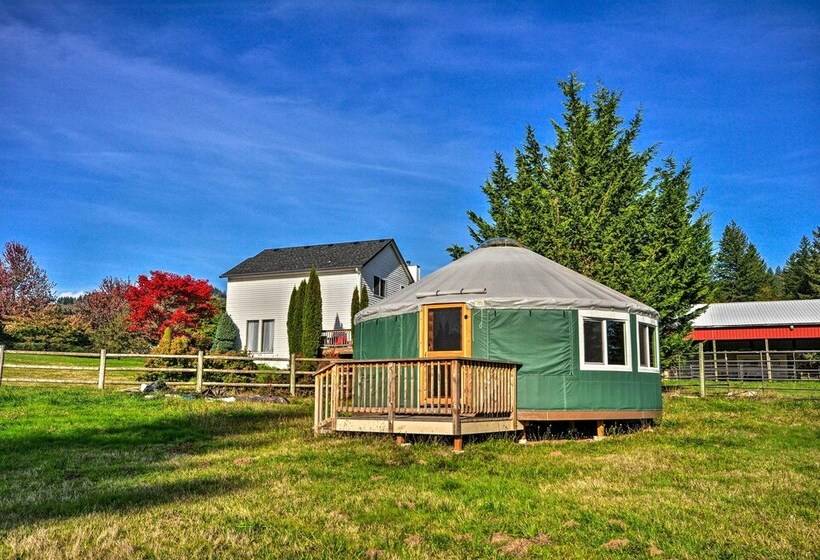 Peaceful, Pet Friendly Washougal Paradise!