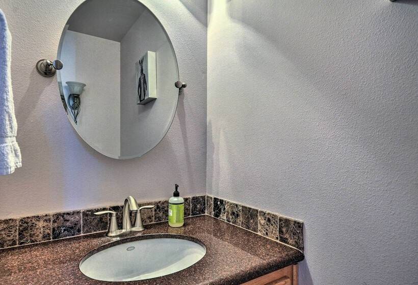 Peaceful, Pet Friendly Washougal Paradise!