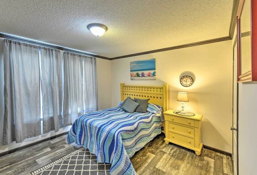 Pelican Place  Coastal Cottage Walk To Back Sound