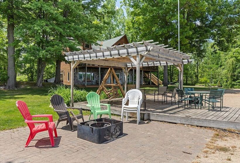 膳宿费 Cabin Retreat On Big Crooked Lake