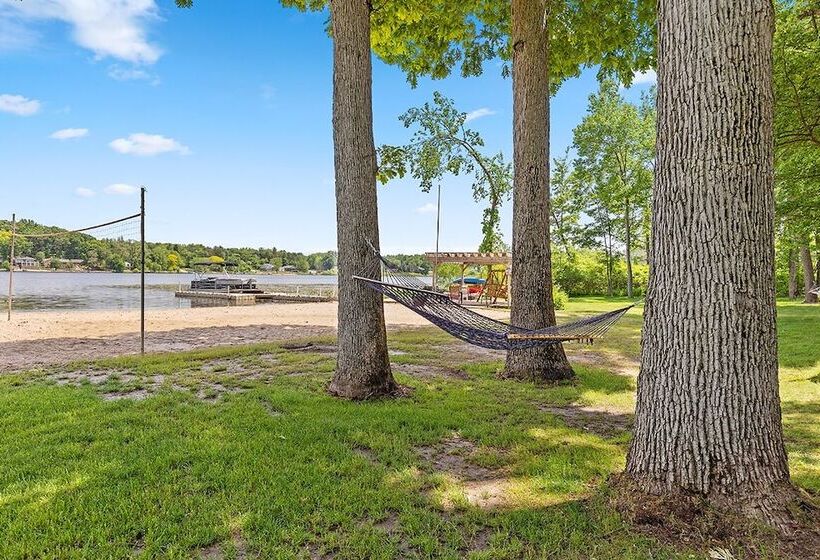 膳宿费 Cabin Retreat On Big Crooked Lake