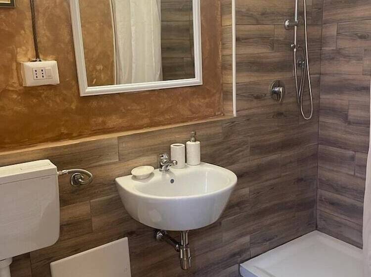 Пансион Vittorina S Home