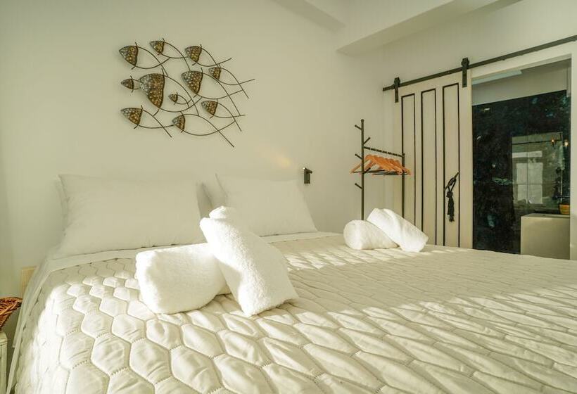 Пансион Seabed Suites Mykonos