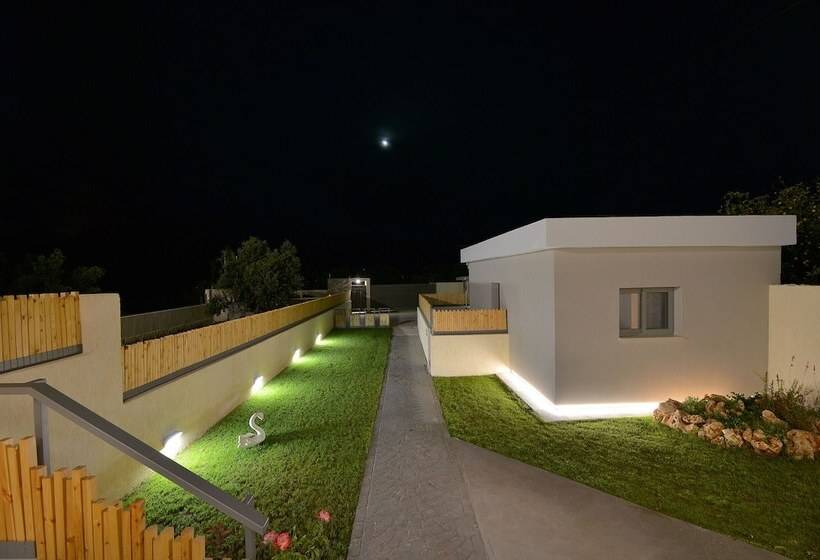 פנסיון Swan Paradise Residences