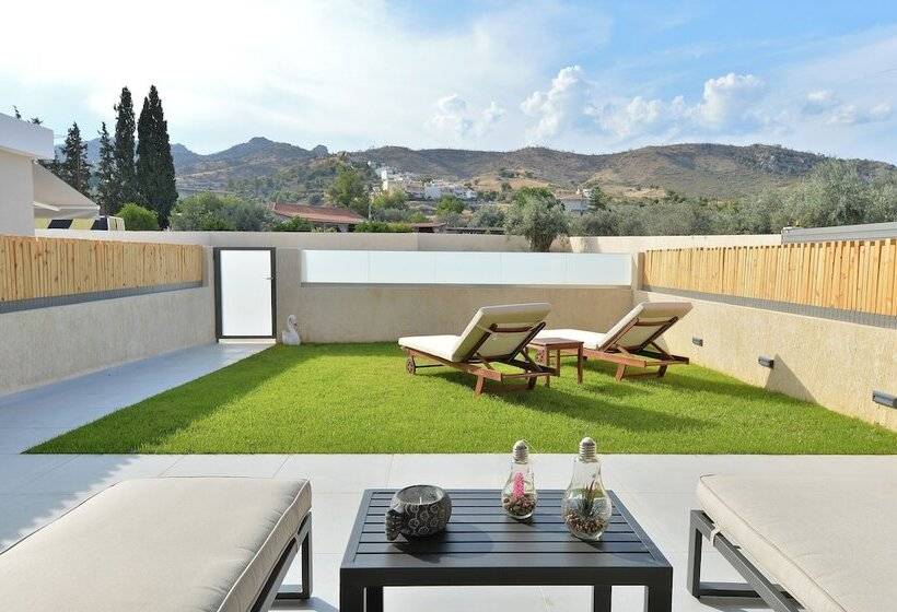 פנסיון Swan Paradise Residences