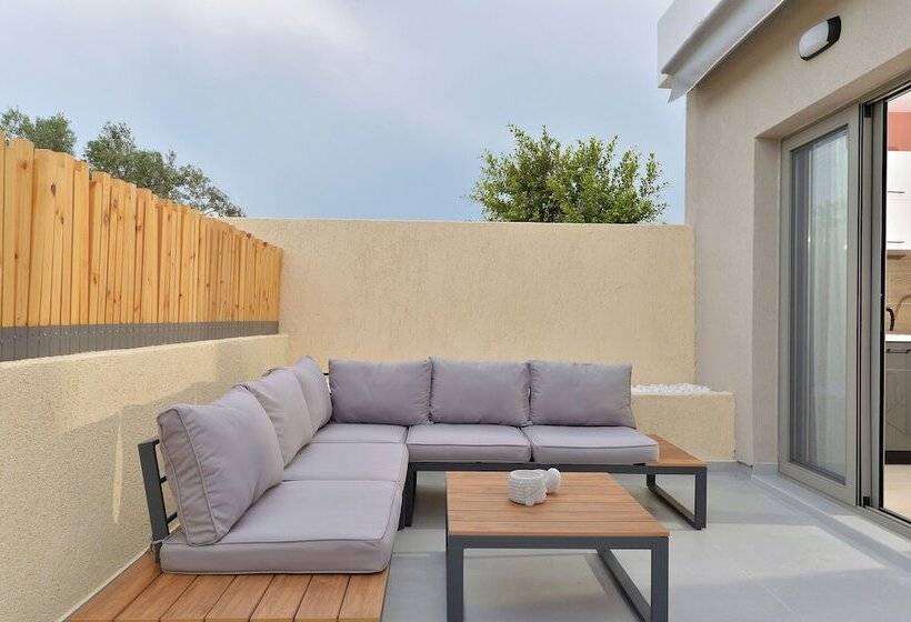 פנסיון Swan Paradise Residences