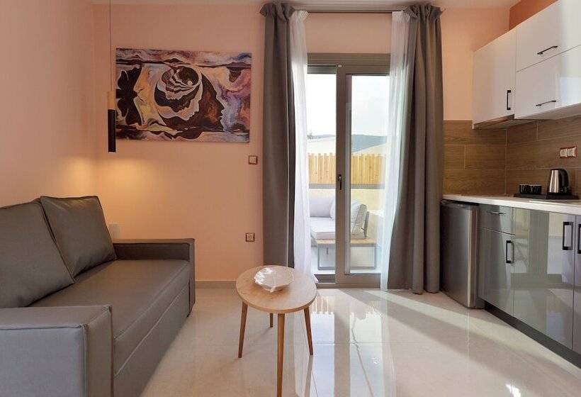 פנסיון Swan Paradise Residences