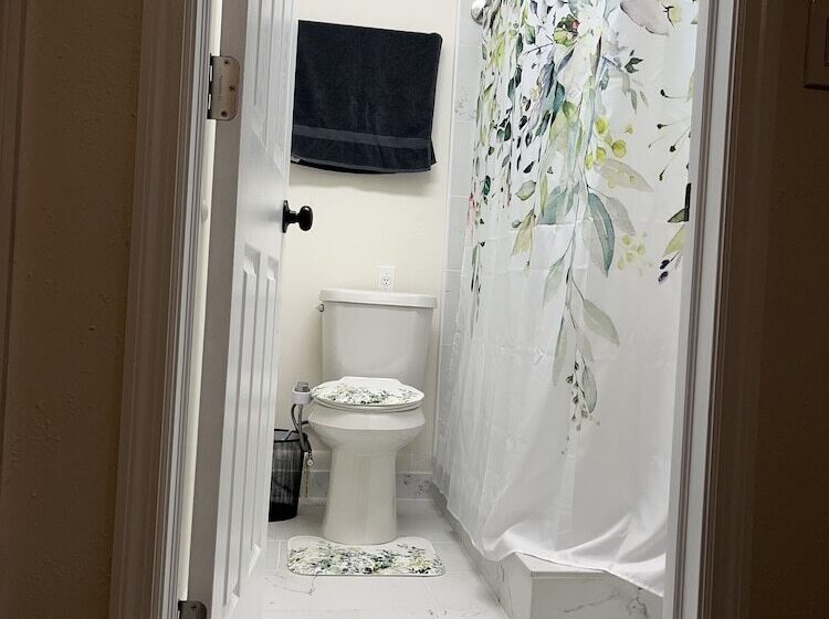 بنسيون Zenhomes In Brandon Near Tampa Valrico Seffner