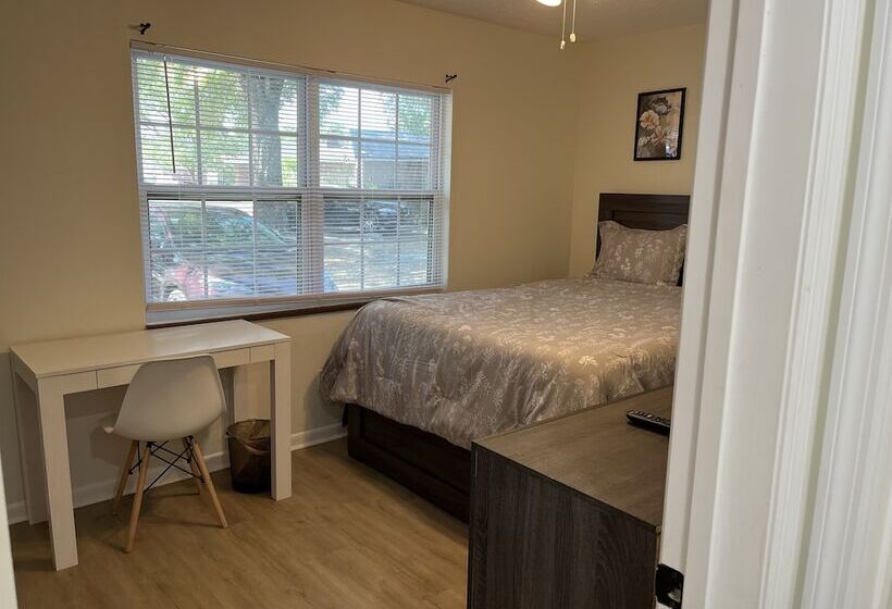 بنسيون Zenhomes In Brandon Near Tampa Valrico Seffner