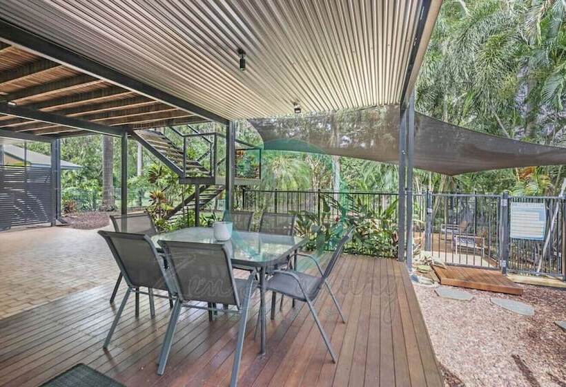 بنسيون Zenlux   3 Story Corporate Golf Retreat