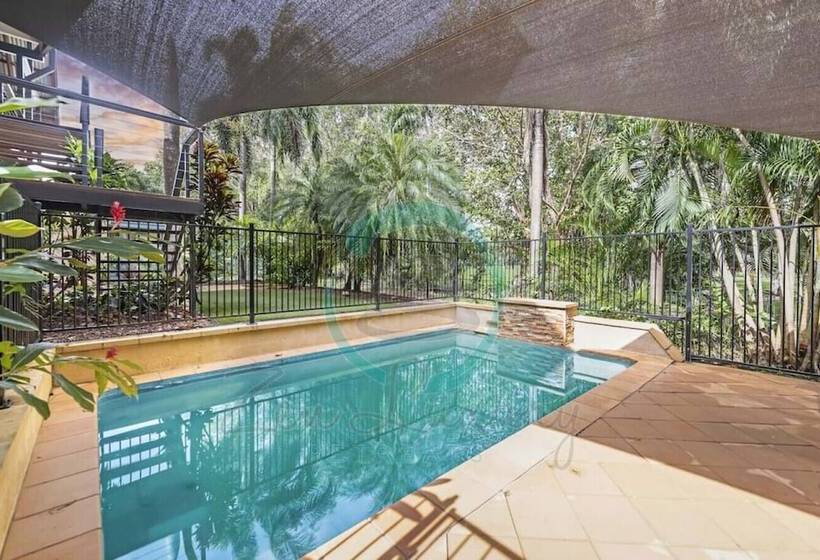 بنسيون Zenlux   3 Story Corporate Golf Retreat