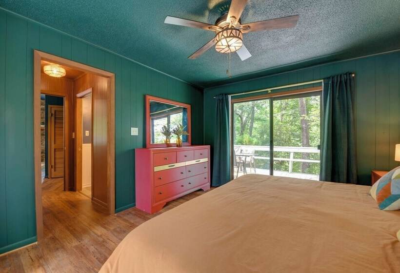 Pet Friendly Cabin   1 Mi From Fontana Lake!