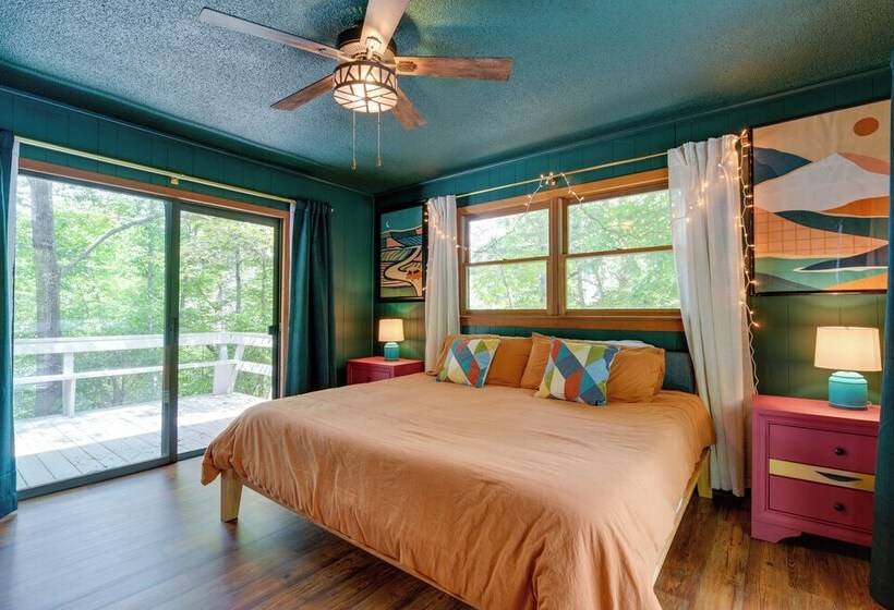 Pet Friendly Cabin   1 Mi From Fontana Lake!