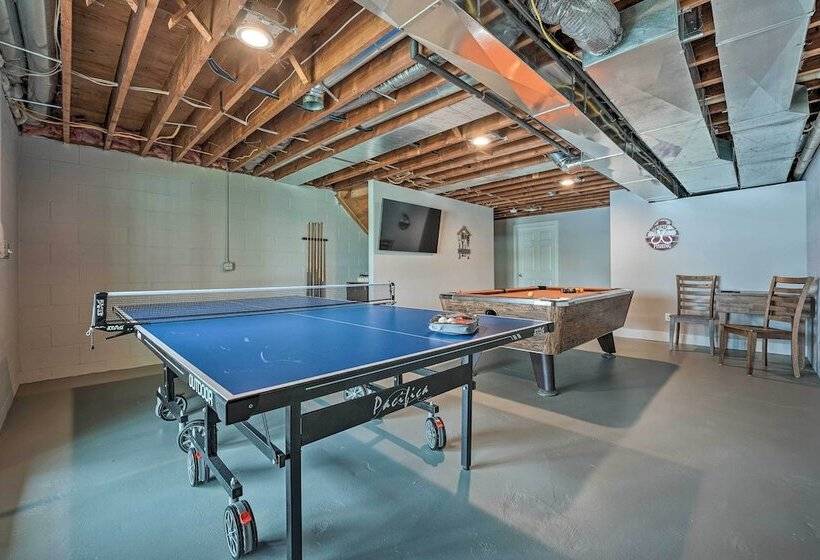 Pet Friendly Grass Lake Retreat W/ Game Room!